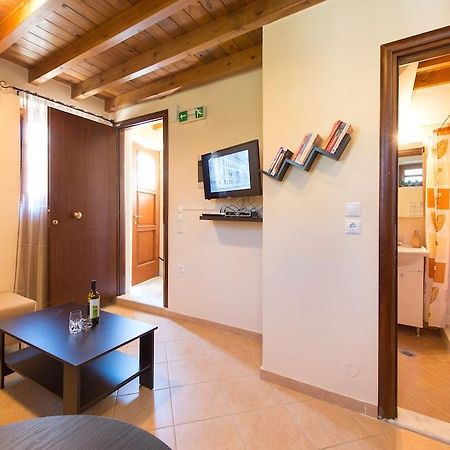 3 Charites Old Town Apartment Rhodes City Екстериор снимка