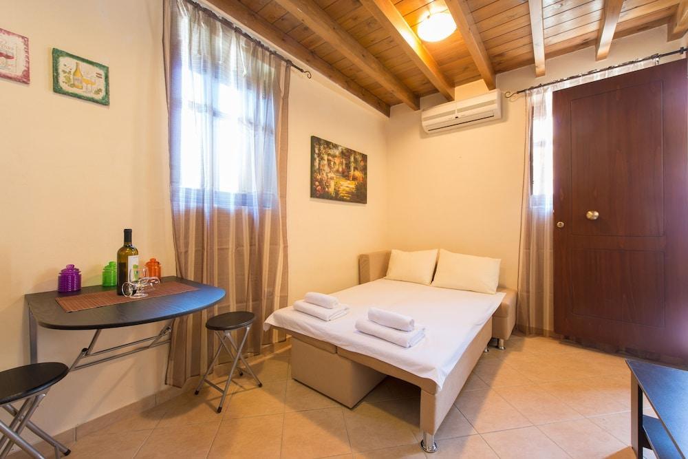 3 Charites Old Town Apartment Rhodes City Екстериор снимка