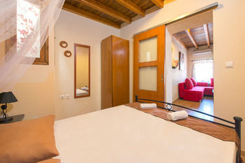 3 Charites Old Town Apartment Rhodes City Екстериор снимка
